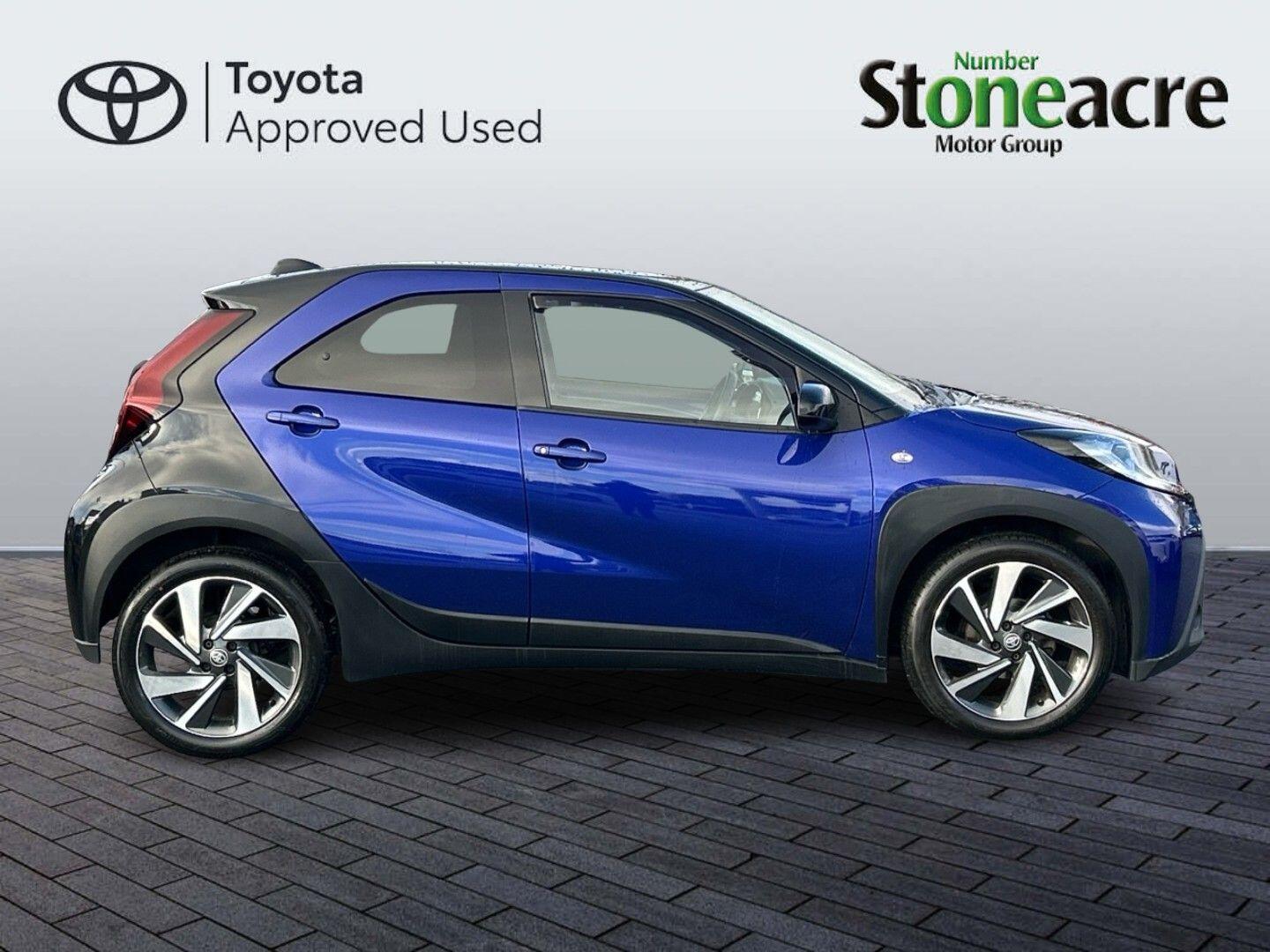 Used Toyota Aygo X 2023 for sale - 76633261: Photo 2