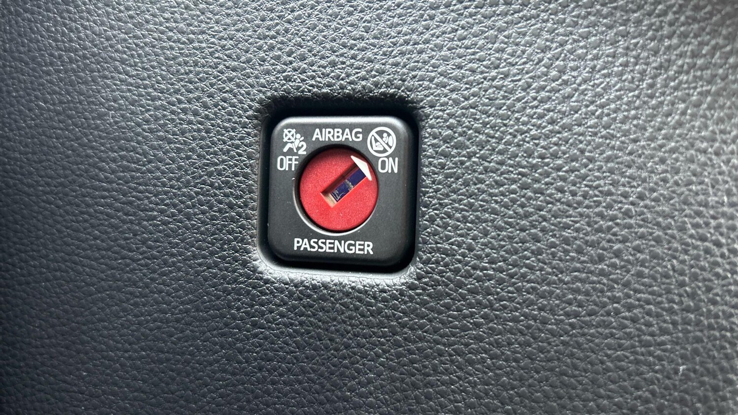 Used Toyota Aygo X 2023 for sale - 76633261: Photo 37