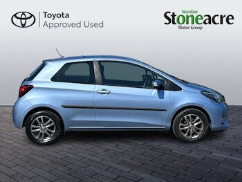 Used Toyota Yaris 2015 for sale - 78334958: Photo