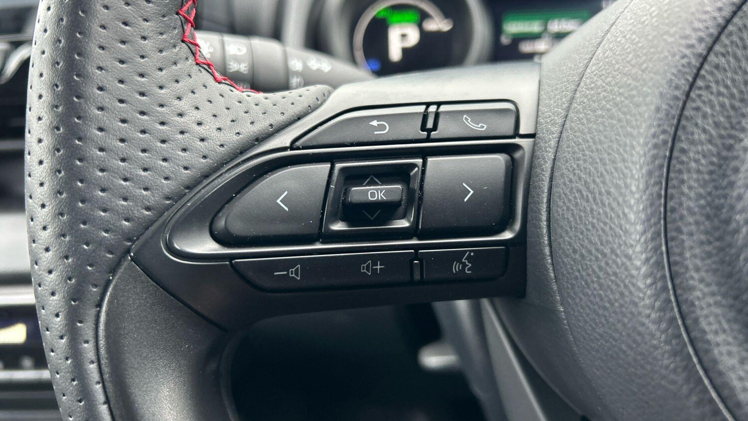 Used Toyota Yaris 2023 for sale - 77549979: Photo 34