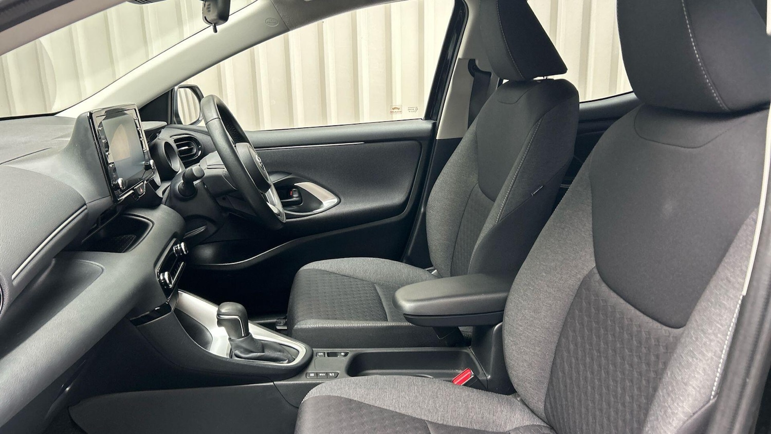 Used Toyota Yaris 2022 for sale - 76269984: Photo 14