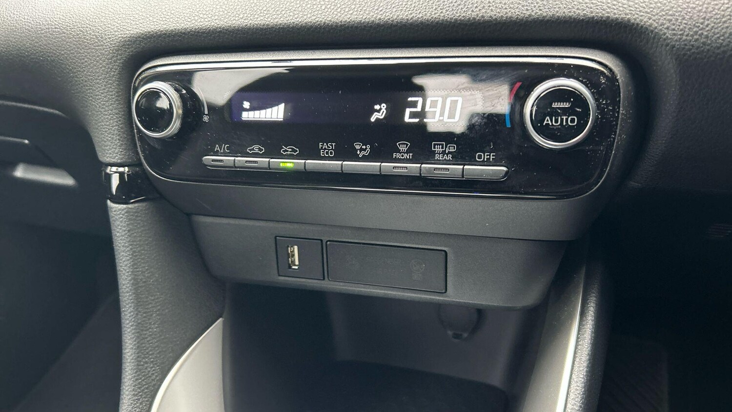 Used Toyota Yaris 2022 for sale - 76269984: Photo 29