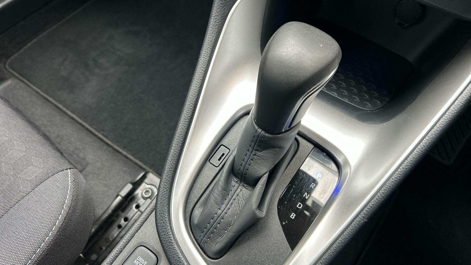 Used Toyota Yaris 2022 for sale - 76269984: Photo 31