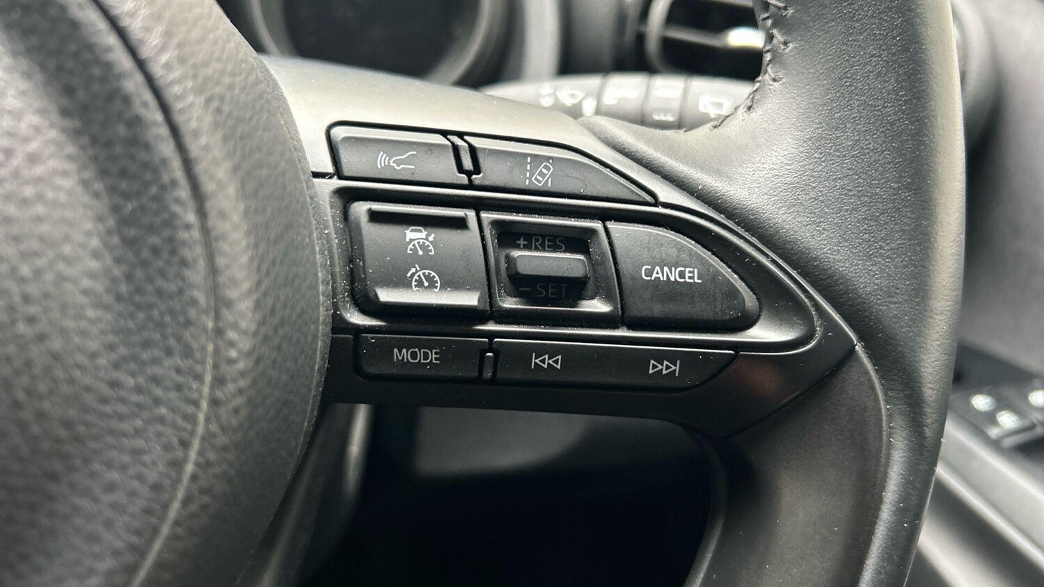 Used Toyota Yaris 2022 for sale - 76269984: Photo 34