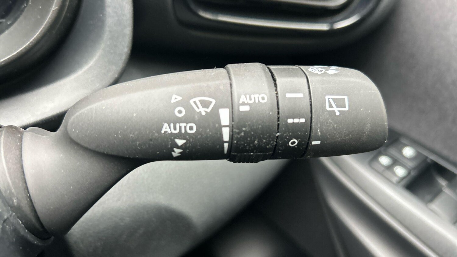 Used Toyota Yaris 2022 for sale - 76269984: Photo 35