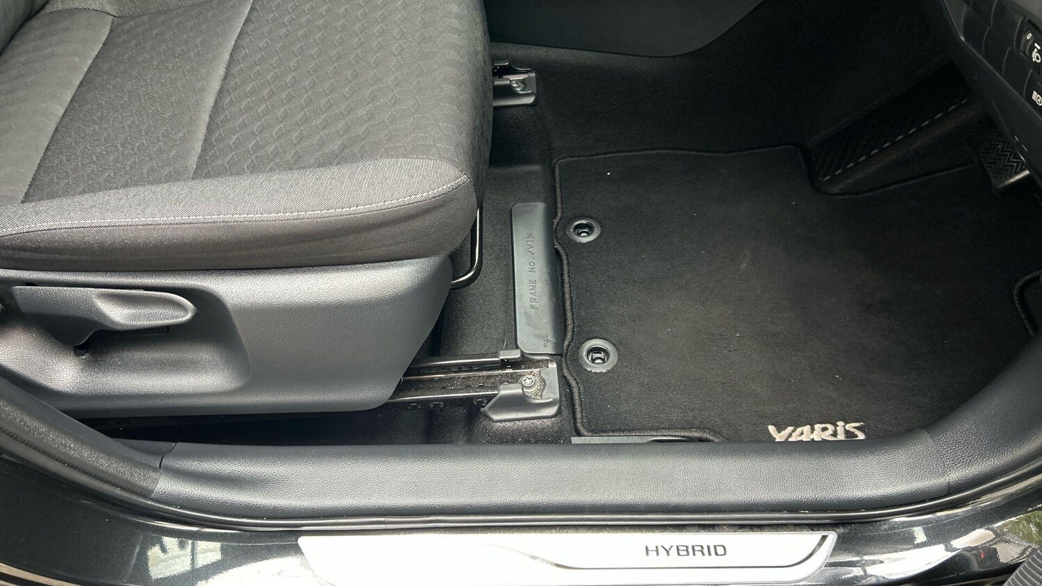 Used Toyota Yaris 2022 for sale - 76269984: Photo 38