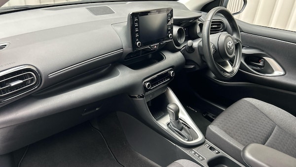 Used Toyota Yaris 2022 for sale - 76269984: Photo 41