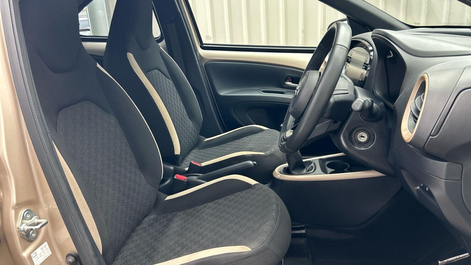 Used Toyota Aygo X 2023 for sale - 77587373: Photo 17