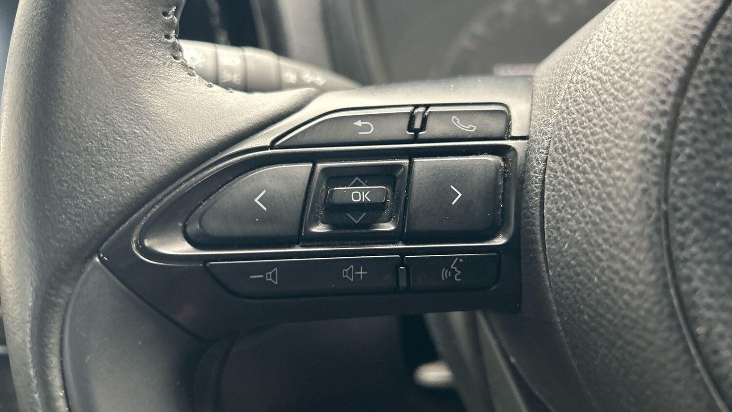 Used Toyota Aygo X 2023 for sale - 77587373: Photo 34