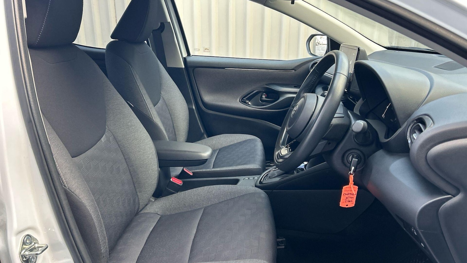 Used Toyota Yaris 2024 for sale - 77203752: Photo 15