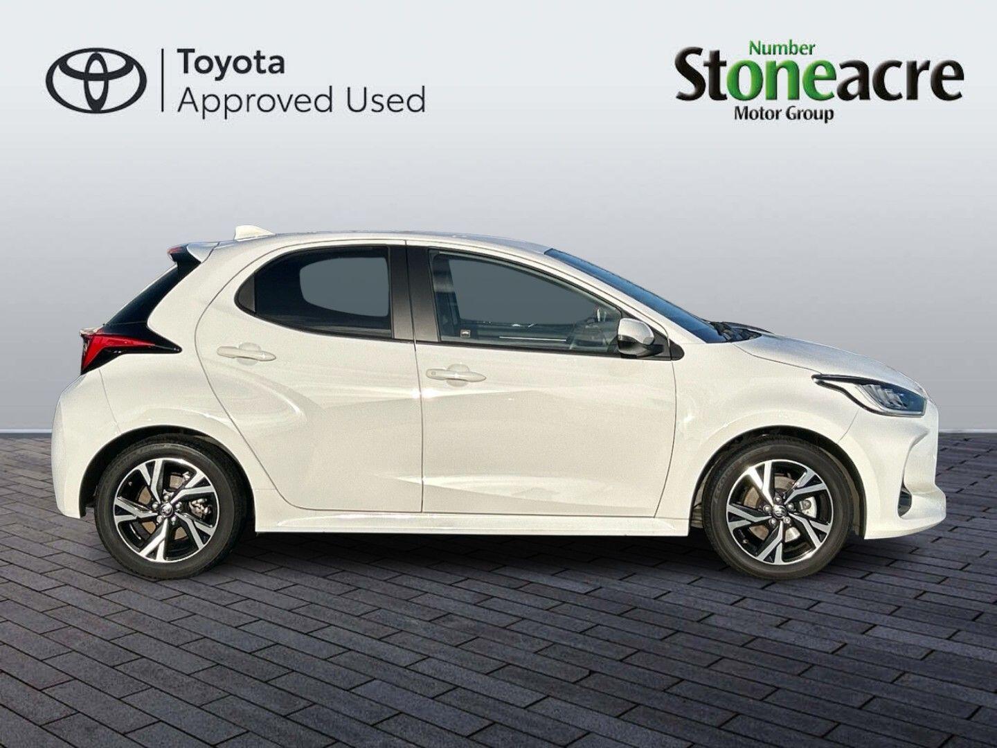 Used Toyota Yaris 2024 for sale - 77203752: Photo 2