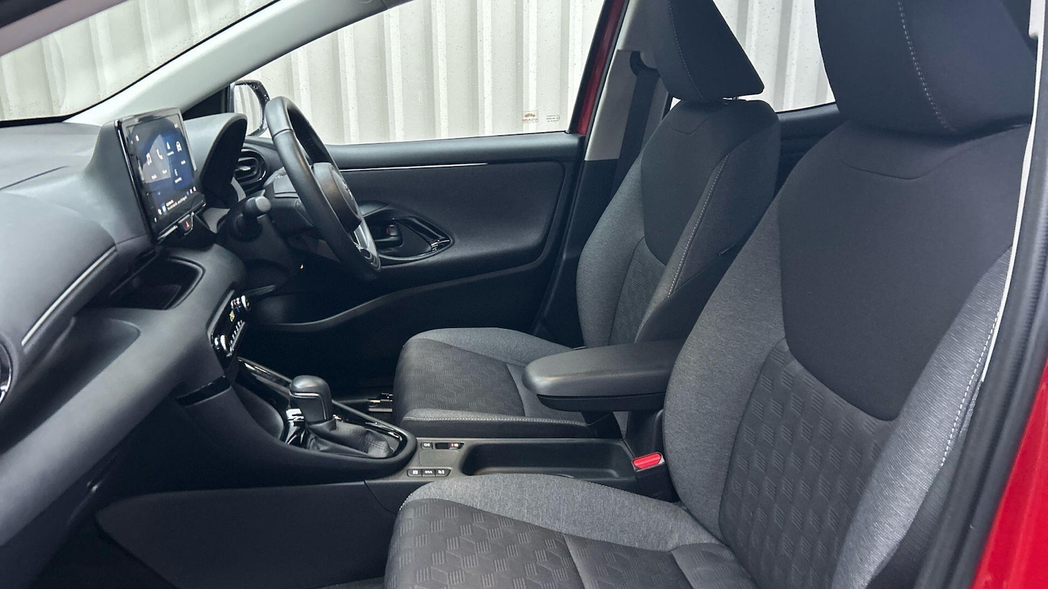 Used Toyota Yaris 2024 for sale - 77278508: Photo 14