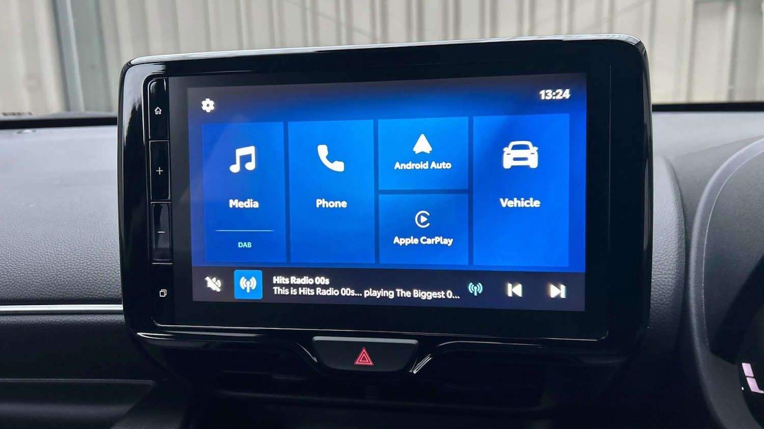 Used Toyota Yaris 2024 for sale - 77278508: Photo 25