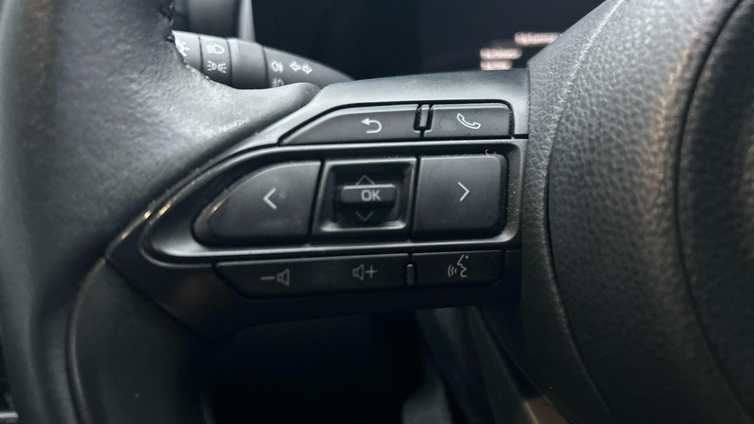 Used Toyota Yaris 2024 for sale - 77278508: Photo 30