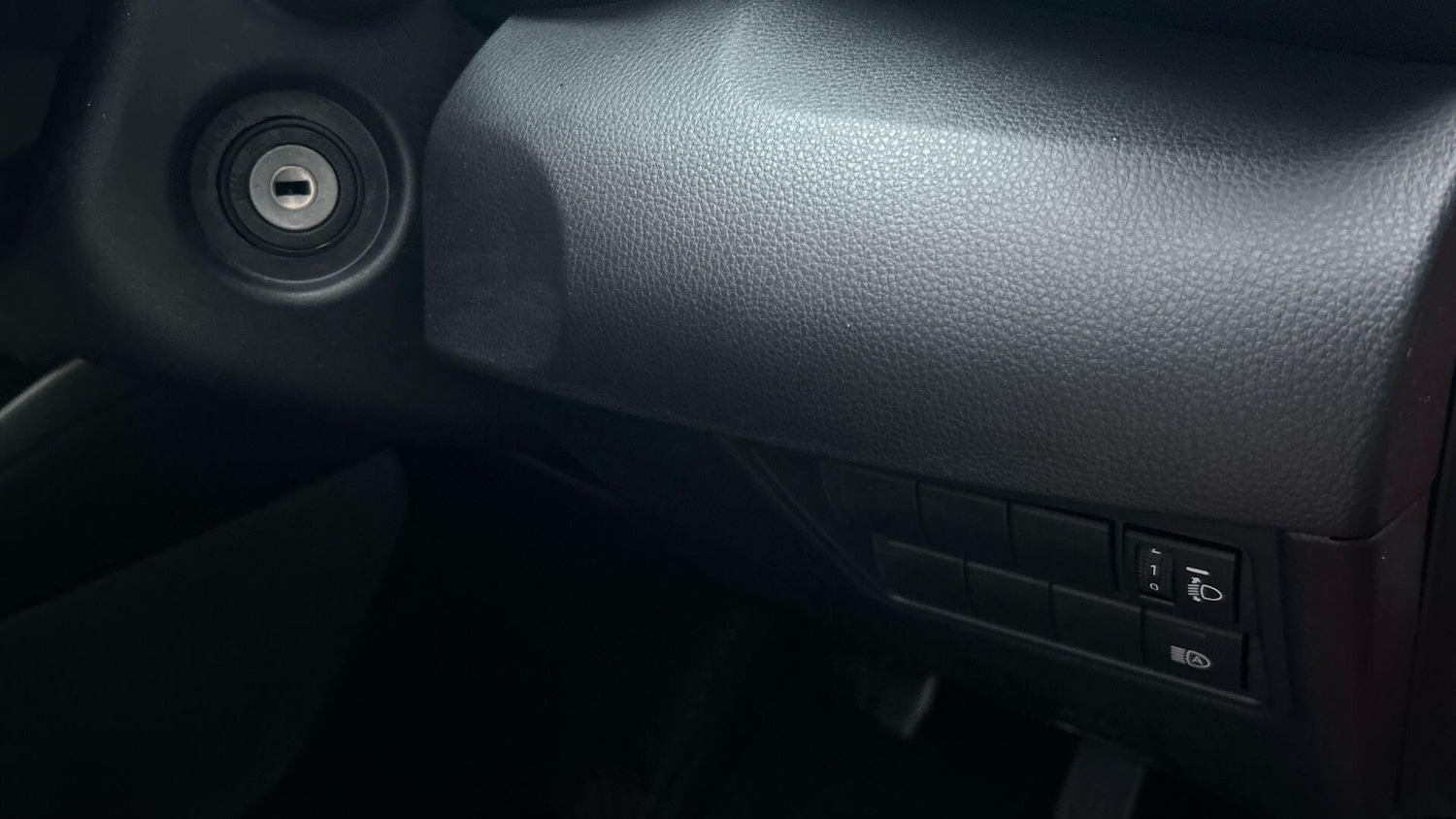 Used Toyota Yaris 2024 for sale - 77278508: Photo 34