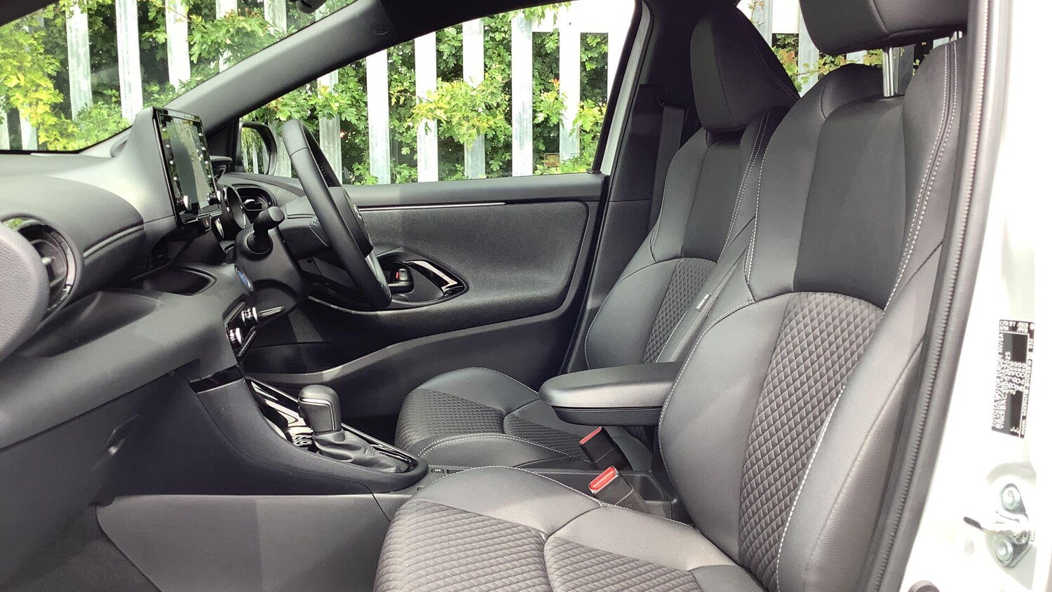 Used Toyota Yaris for sale - 77908599: Photo 13