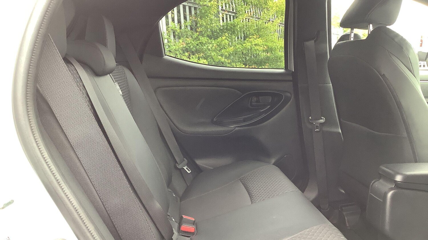 Used Toyota Yaris for sale - 77908599: Photo 15