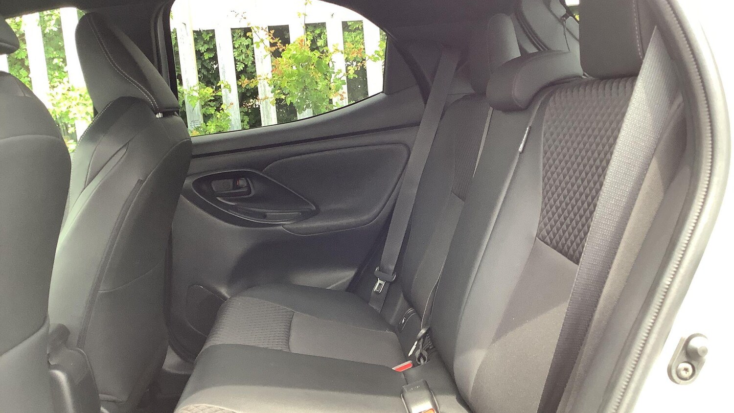 Used Toyota Yaris for sale - 77908599: Photo 16