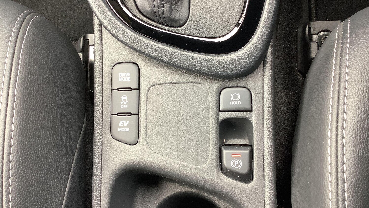 Used Toyota Yaris for sale - 77908599: Photo 30