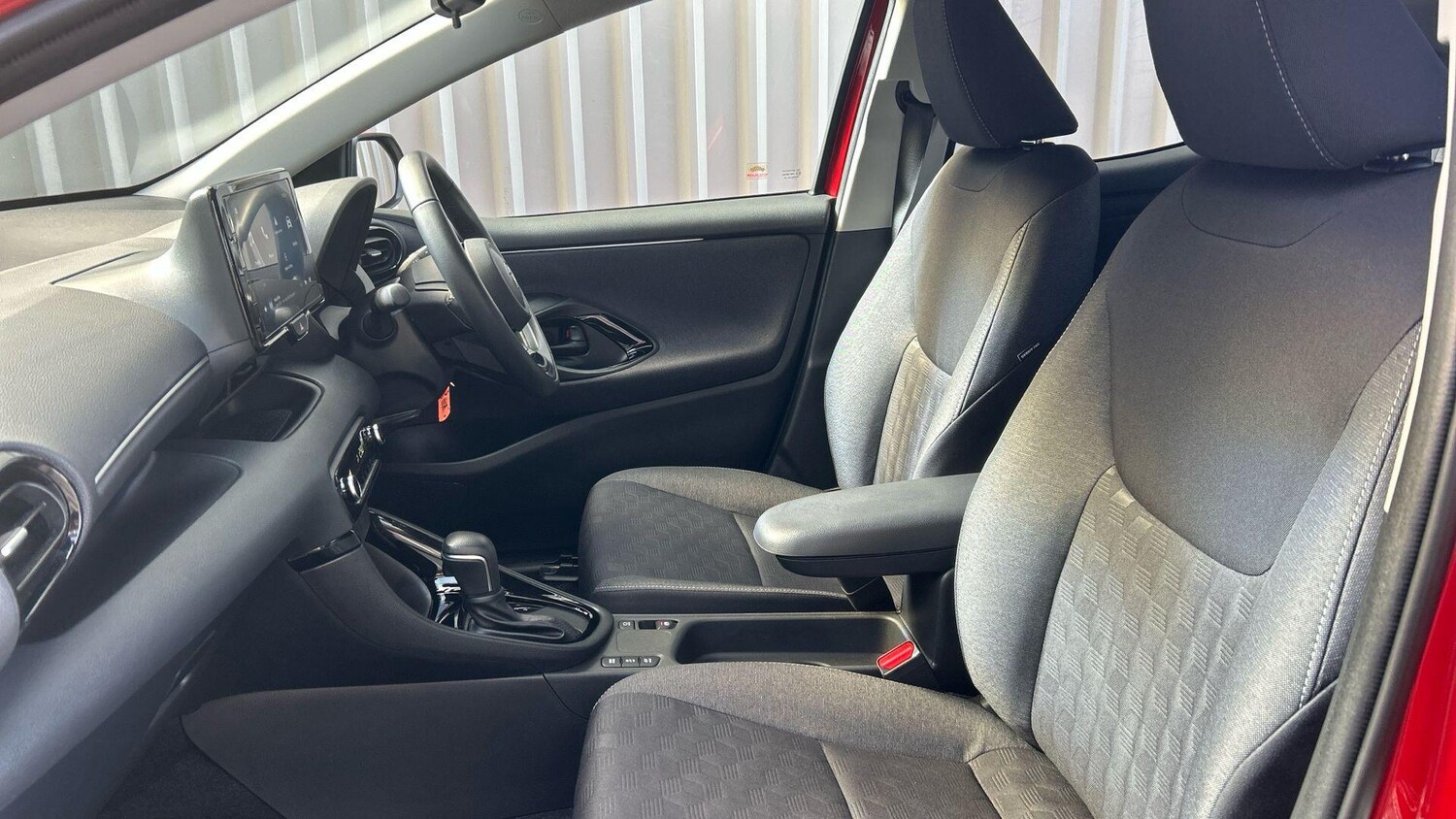 Used Toyota Yaris 2024 for sale - 78019263: Photo 14