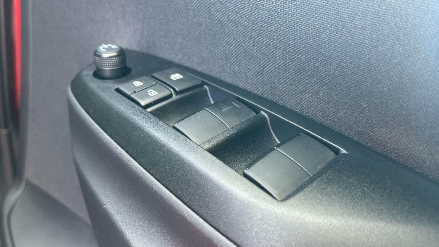 Used Toyota Yaris 2024 for sale - 78019263: Photo 34