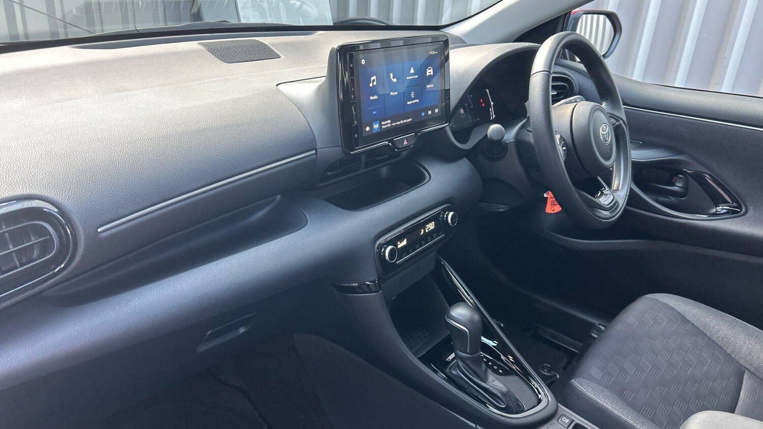 Used Toyota Yaris 2024 for sale - 78019263: Photo 39