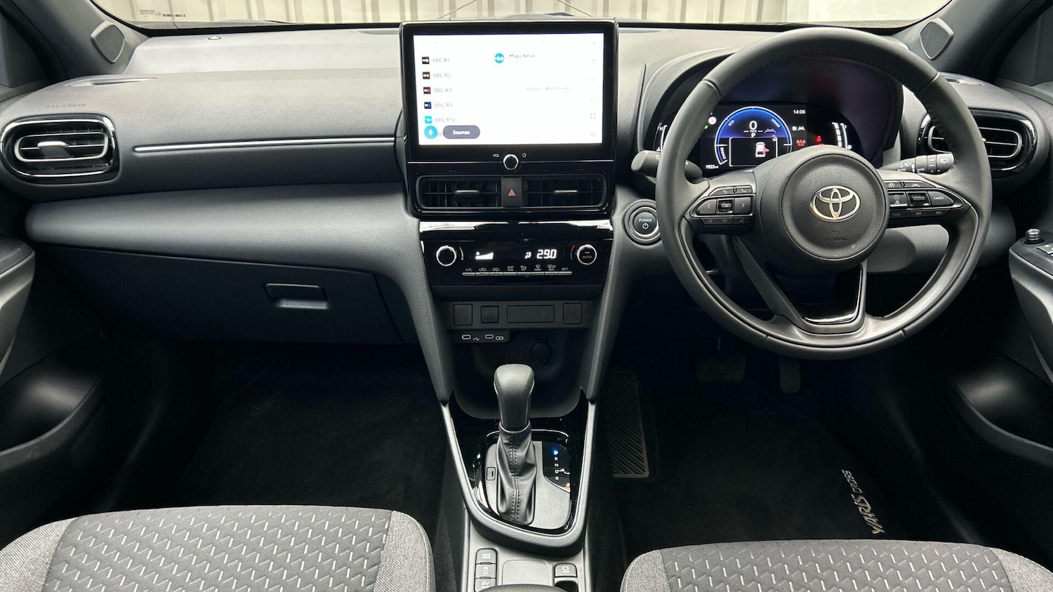 Used Toyota Yaris Cross 2025 for sale - 76561565: Photo 11