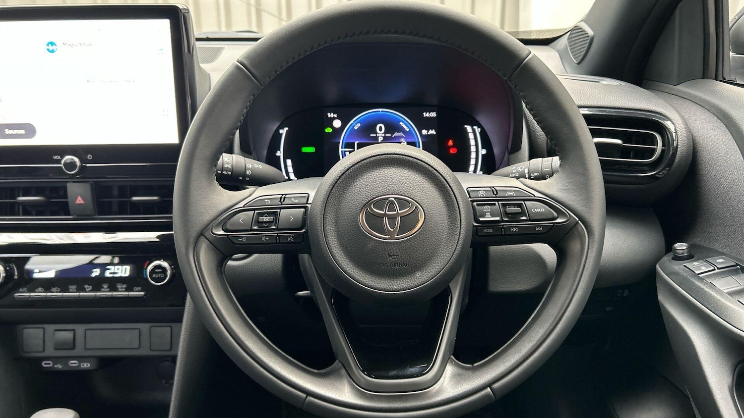 Used Toyota Yaris Cross 2025 for sale - 76561565: Photo 14