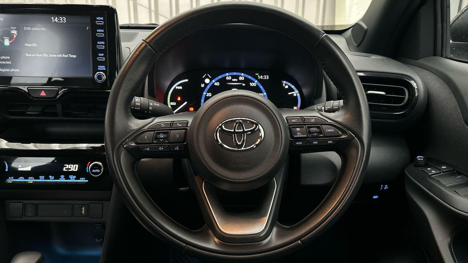 Used Toyota Yaris Cross 2022 for sale - 77130826: Photo 12