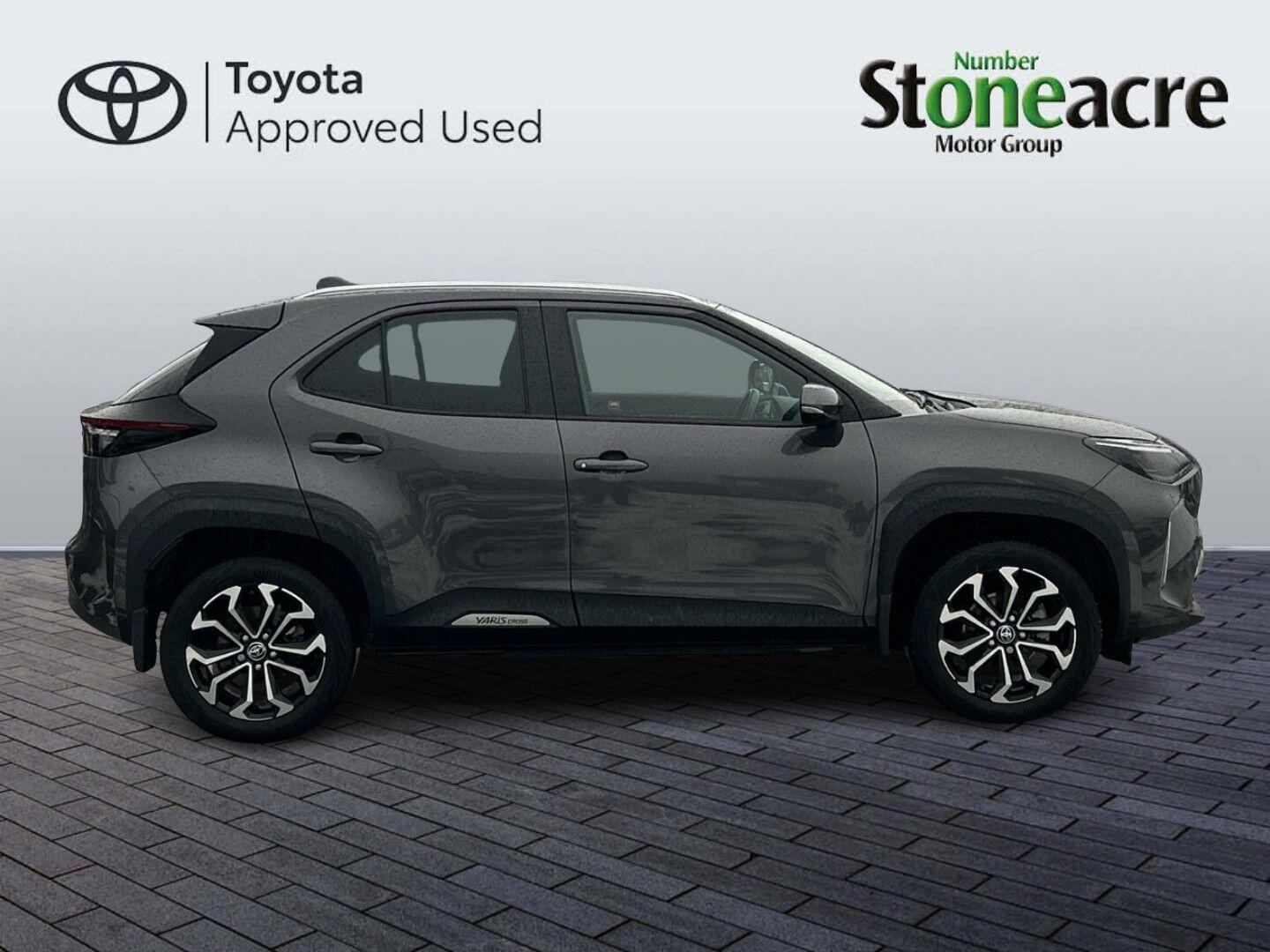 Used Toyota Yaris Cross 2022 for sale - 77130826: Photo 2