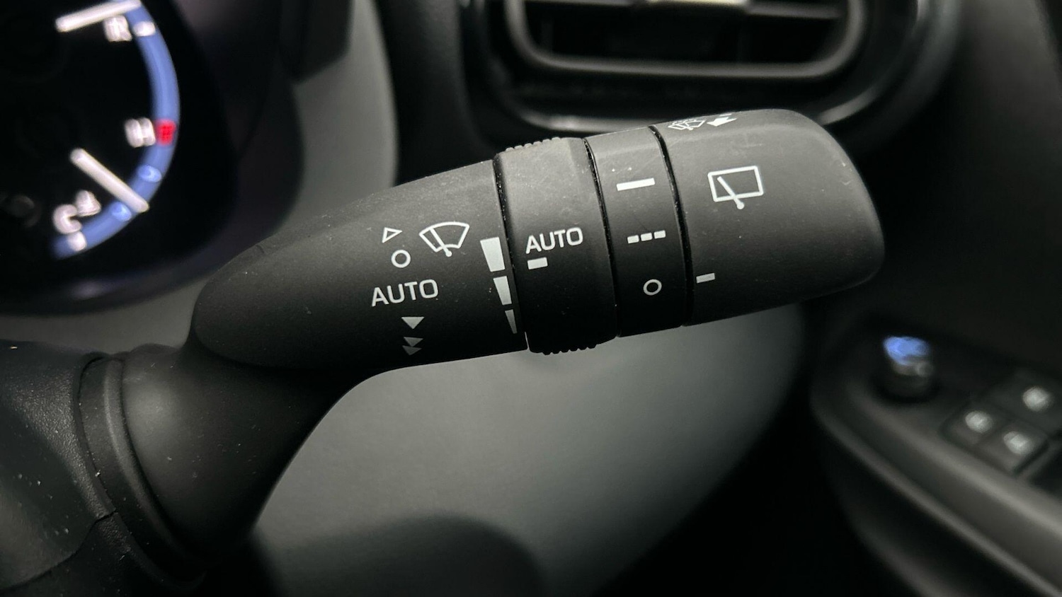 Used Toyota Yaris Cross 2022 for sale - 77130826: Photo 34