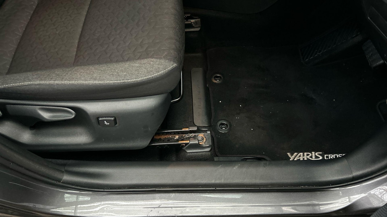 Used Toyota Yaris Cross 2022 for sale - 77130826: Photo 38