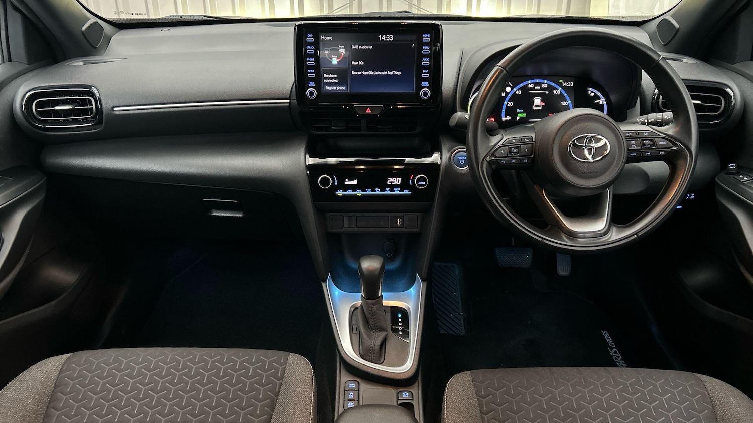 Used Toyota Yaris Cross 2022 for sale - 77130826: Photo 9