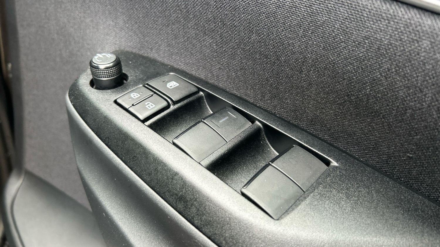 Used Toyota Yaris 2024 for sale - 76551112: Photo 36