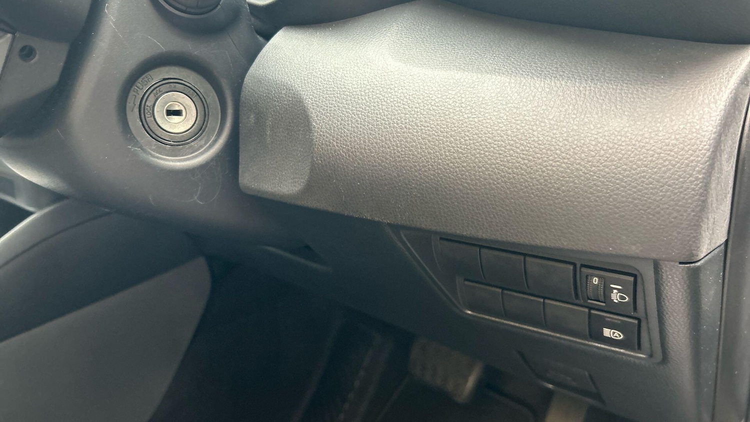 Used Toyota Yaris 2024 for sale - 76551112: Photo 37