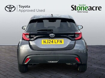 Used Toyota Yaris 2024 for sale - 76551112: Photo