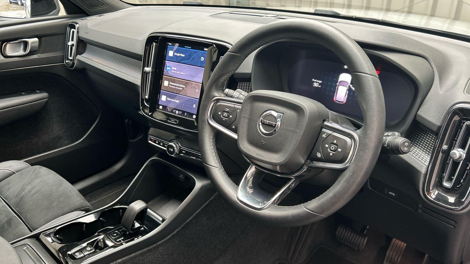 Used Volvo XC40 2023 for sale - 76270377: Photo 10