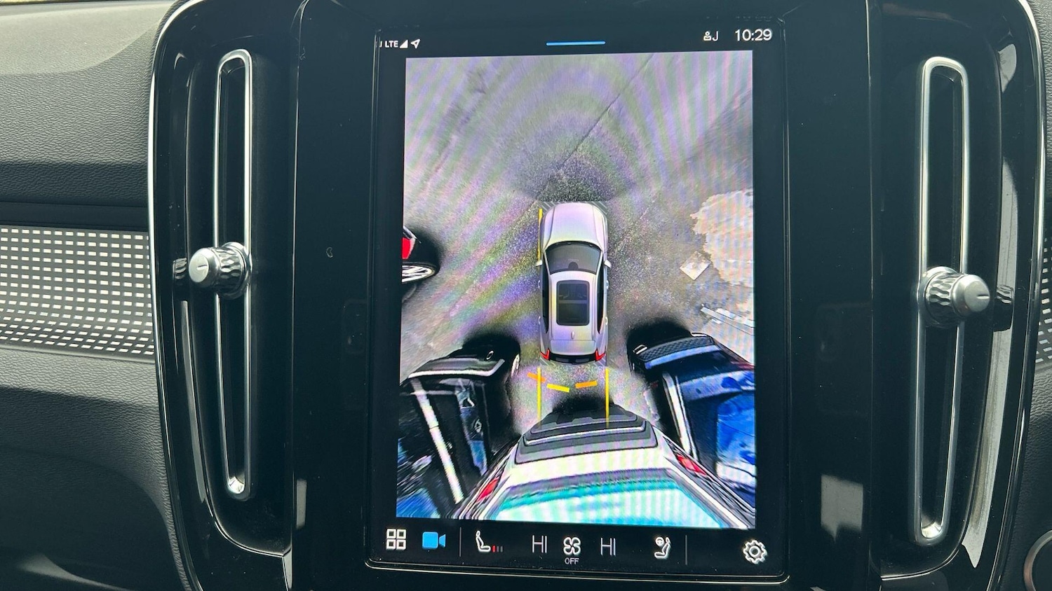 Used Volvo XC40 2023 for sale - 76270377: Photo 22