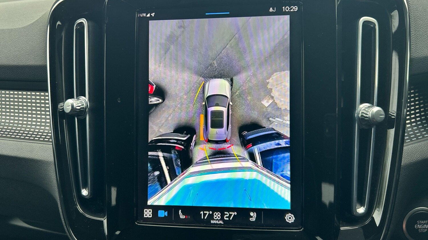 Used Volvo XC40 2023 for sale - 76270377: Photo 23