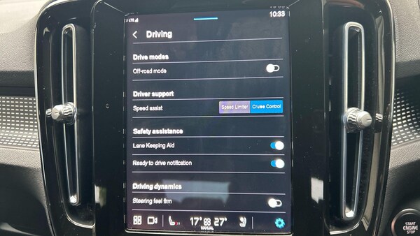 Used Volvo XC40 2023 for sale - 76270377: Photo 29
