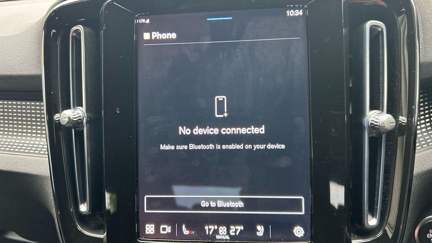 Used Volvo XC40 2023 for sale - 76270377: Photo 32