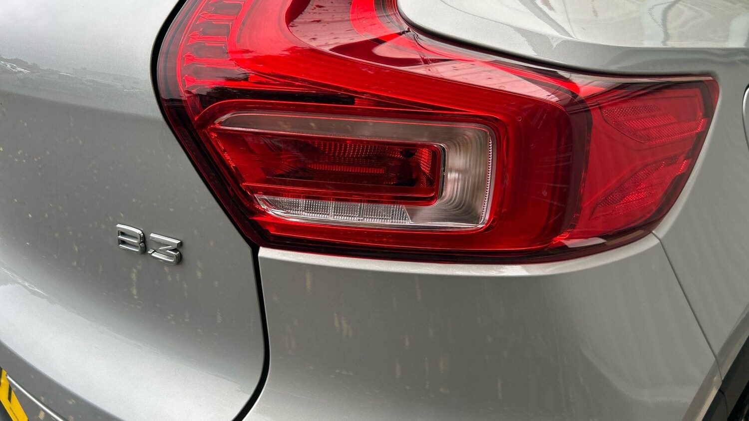 Used Volvo XC40 2023 for sale - 76270377: Photo 42