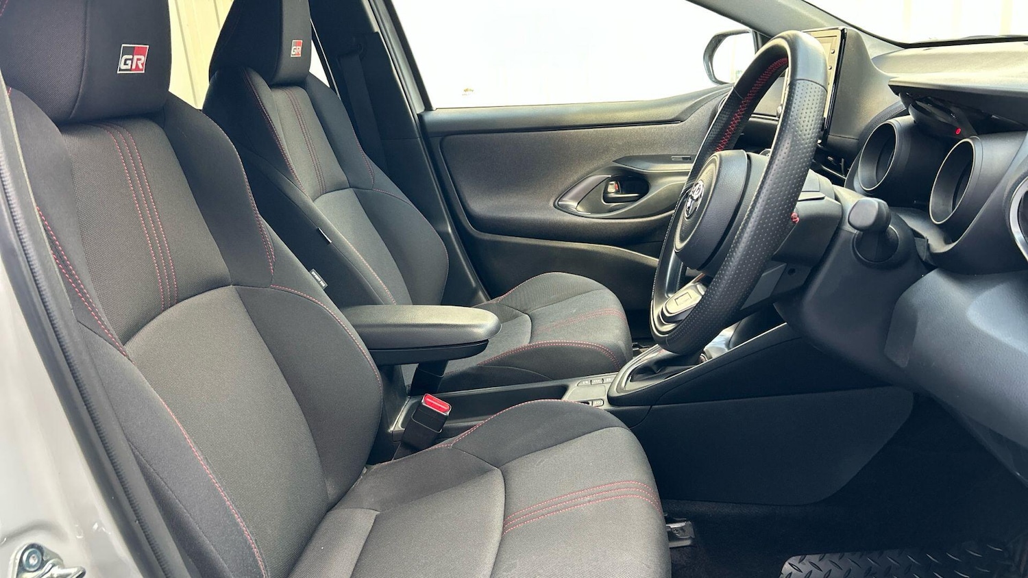 Used Toyota Yaris 2023 for sale - 78072661: Photo 15