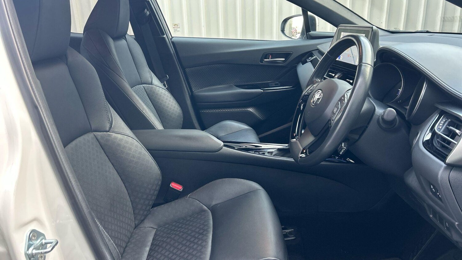 Used Toyota C-HR 2022 for sale - 77190641: Photo 15