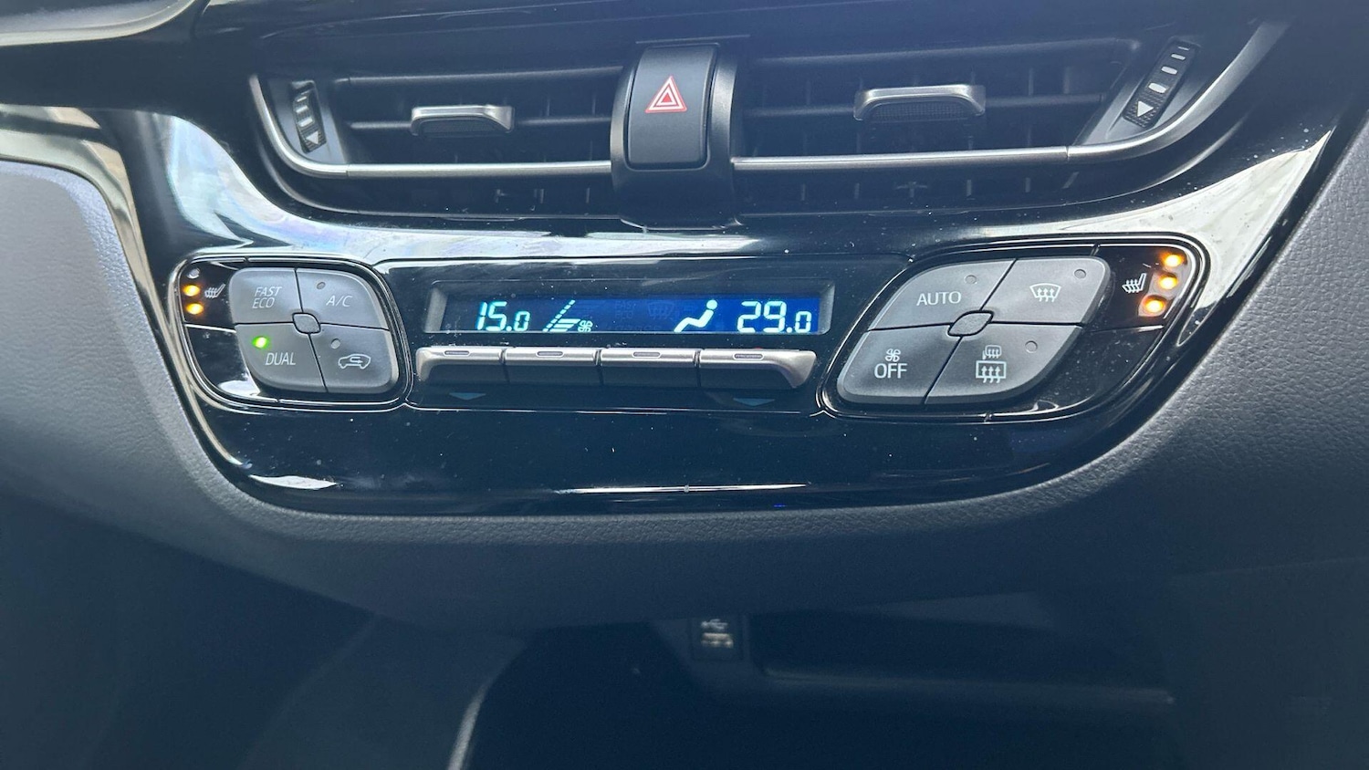 Used Toyota C-HR 2022 for sale - 77190641: Photo 29