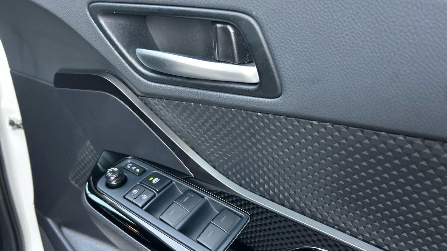 Used Toyota C-HR 2022 for sale - 77190641: Photo 36