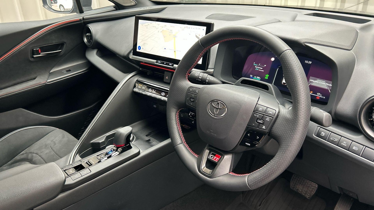 Used Toyota C-HR 2025 for sale - 78100069: Photo 12