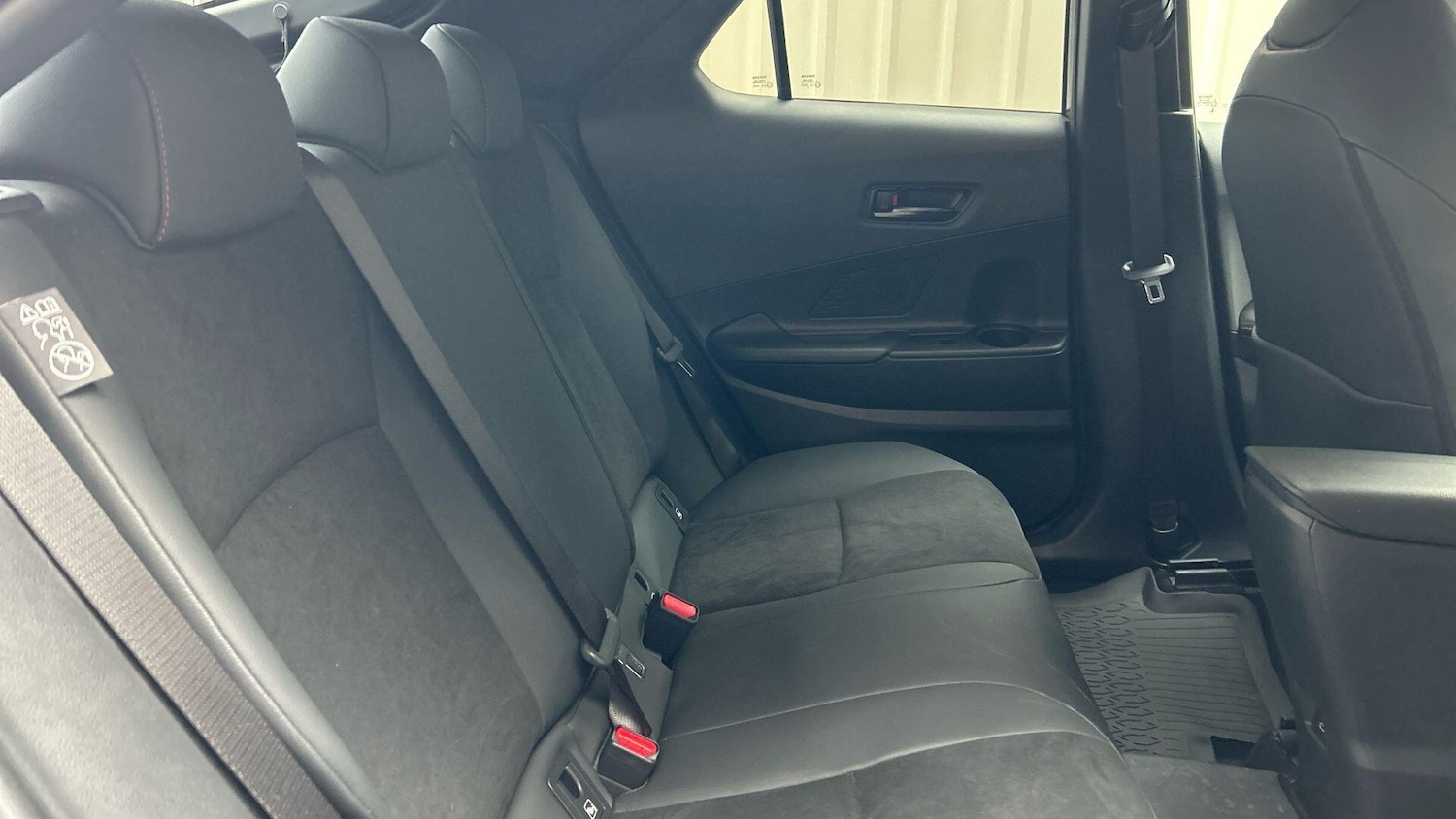 Used Toyota C-HR 2025 for sale - 78100069: Photo 18