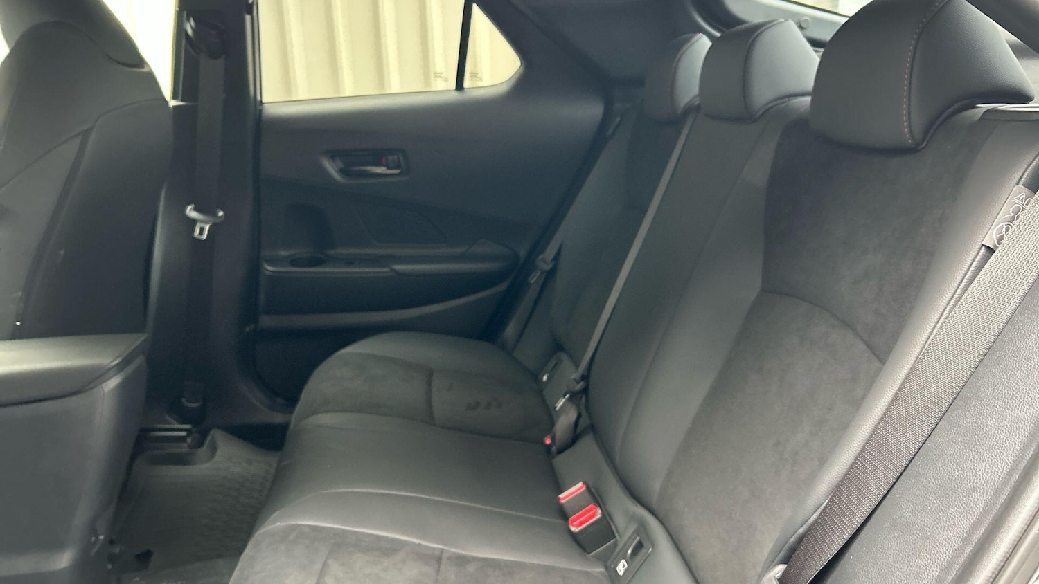 Used Toyota C-HR 2025 for sale - 78100069: Photo 19