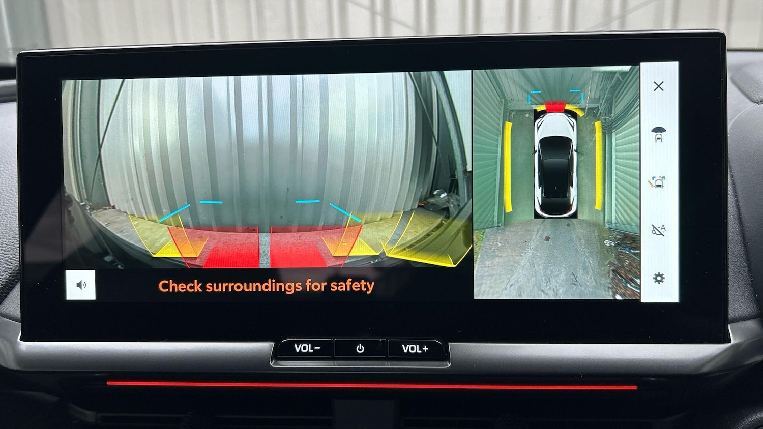 Used Toyota C-HR 2025 for sale - 78100069: Photo 24